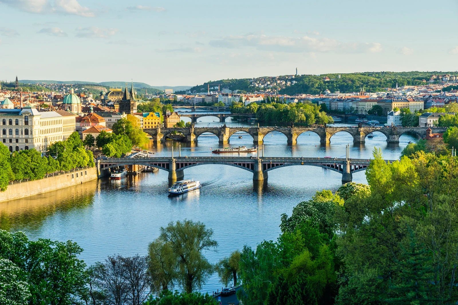 Atmos Rewards deal to Prague or Budapest on American