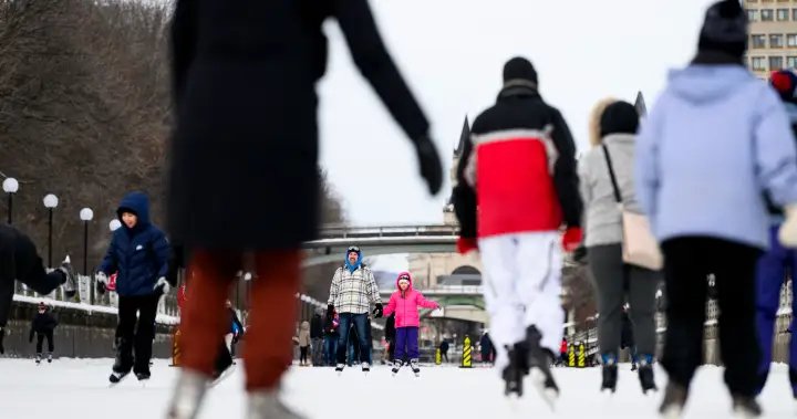 Entire Rideau Canal in Ottawa now open for ice skating, officials say