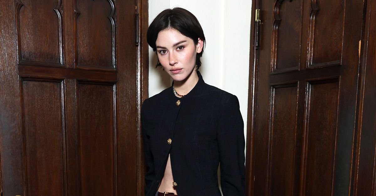 Gracie Abrams Wore the Pants That Are a 2026 Wardrobe Staple
