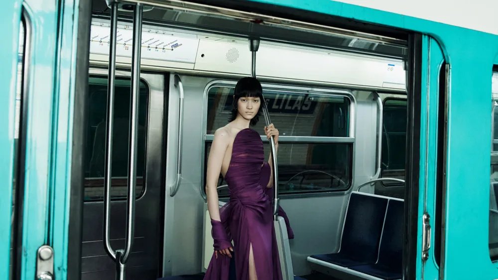 Balenciaga Pre-Fall 2026 Ready to Wear Runway, Fashion Show & Collection Review