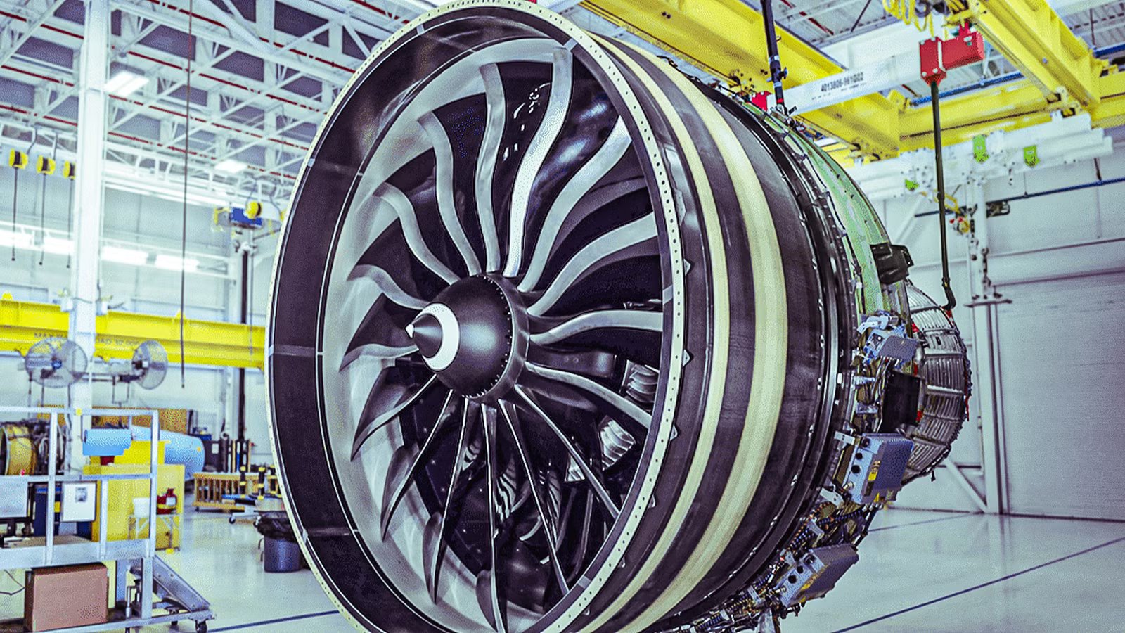Here’s How Much Bigger Aircraft Engines Are Today Compared To The Advent Of The Jet Age