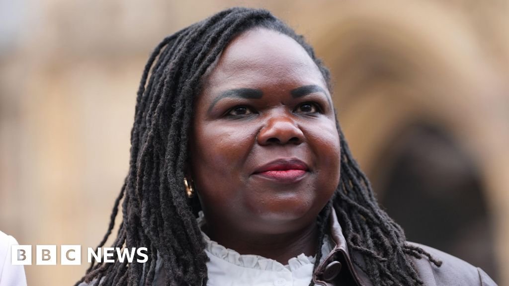 Nurse in pronoun row reinstated in job after disciplinary hearing