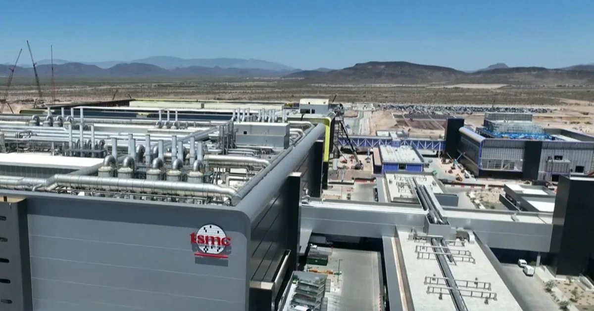 Economic oasis emerges in the Arizona desert