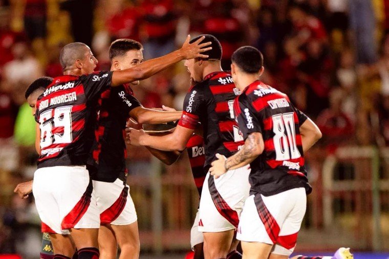 Flamengo beaten by Bangu in farewell atmosphere 👋