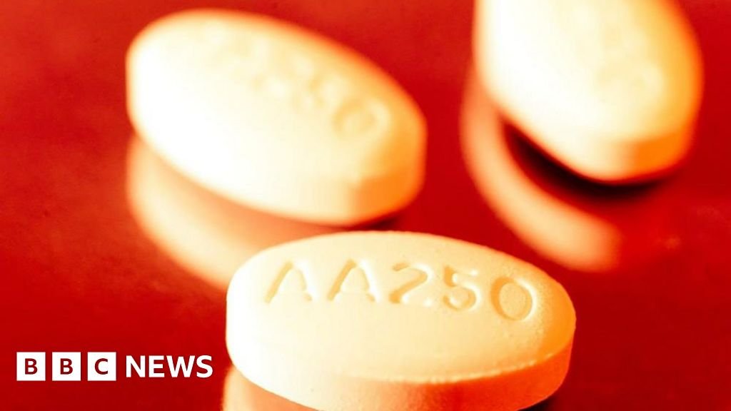 Prostate drug, abiraterone, to be offered to thousands in England