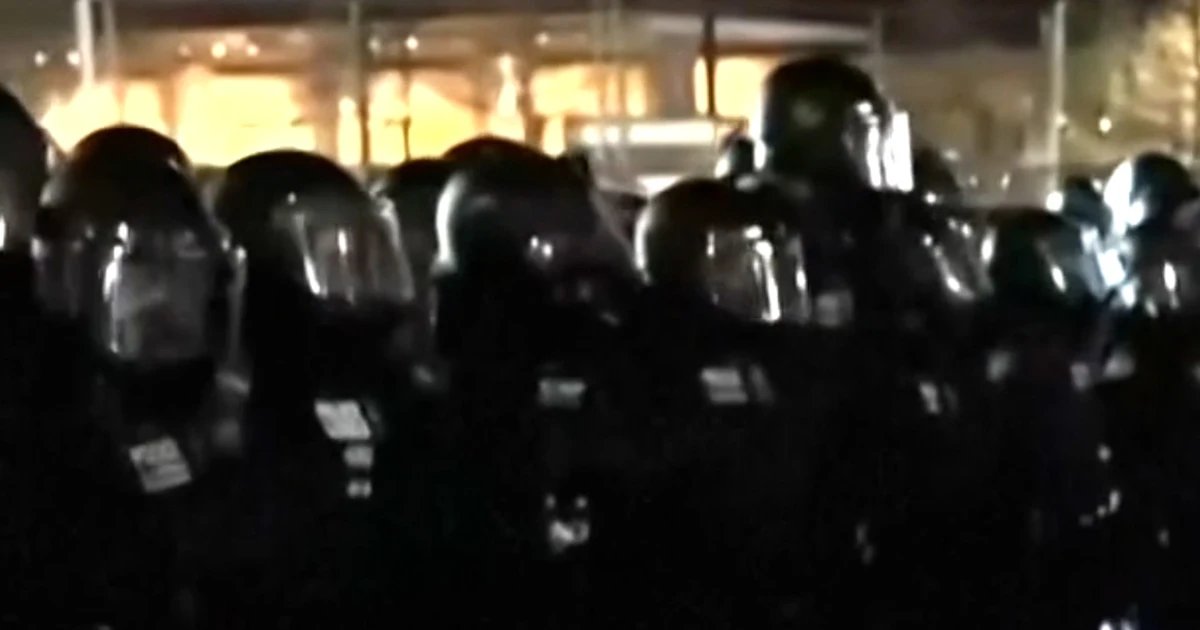 National Guard mobilized as Minneapolis protests continue