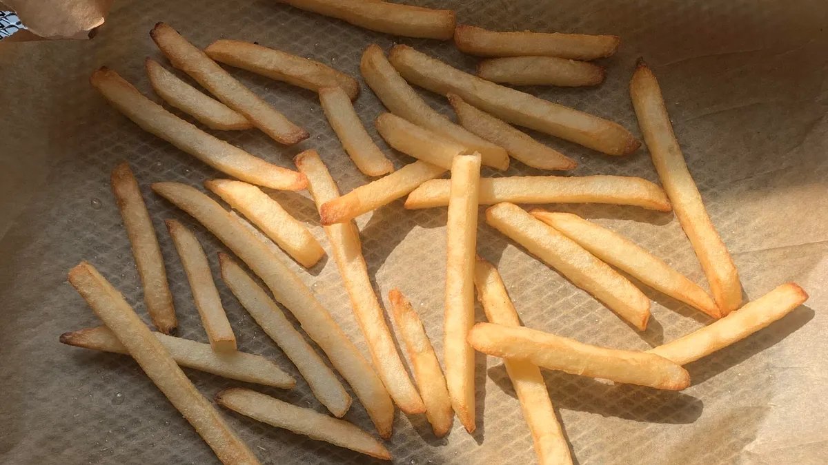 I Tested 6 Frozen Fry Brands in the Air Fryer. The Winner Cost Just $3 a Bag