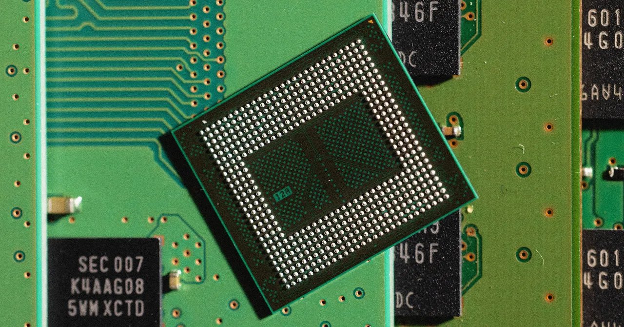 The Daring Attempt to End the Memory Shortage Crisis