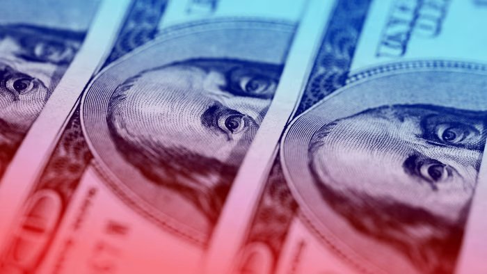 Whose fault is fiscal dominance?