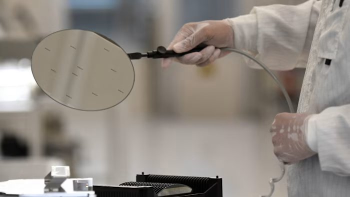 Carmakers find workaround for Nexperia chip shortage