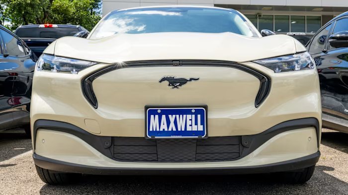 US car market shows signs of fatigue as costs weigh on buyers