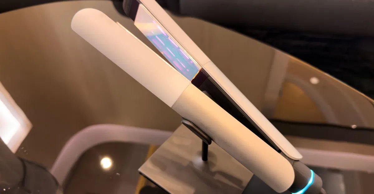 L’Oréal’s latest flat iron uses infrared light to make hair styling much faster