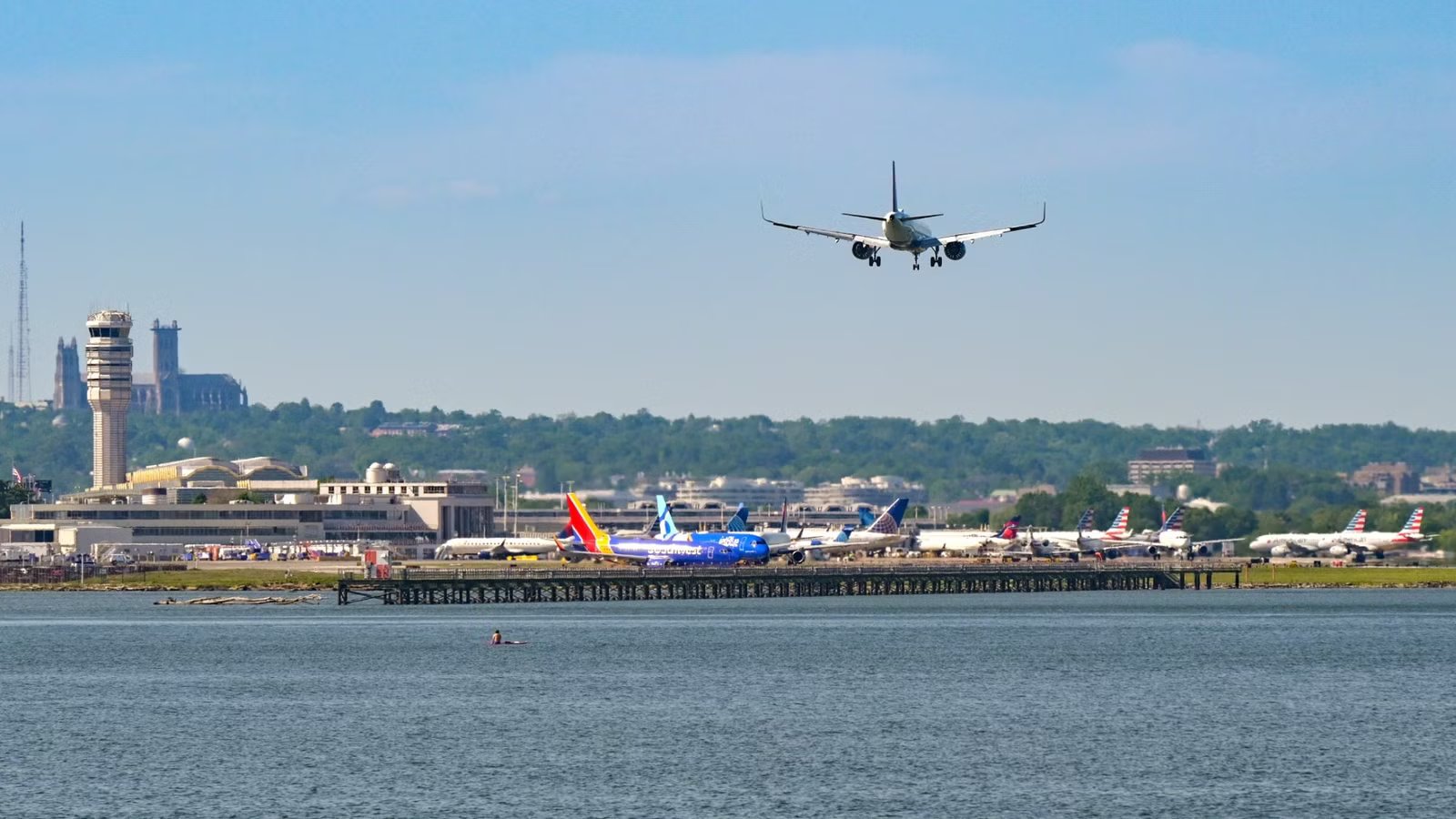 FAA Ignored Pushes To Adjust Flight Paths Around Reagan National Airport In 2013, NTSB Says