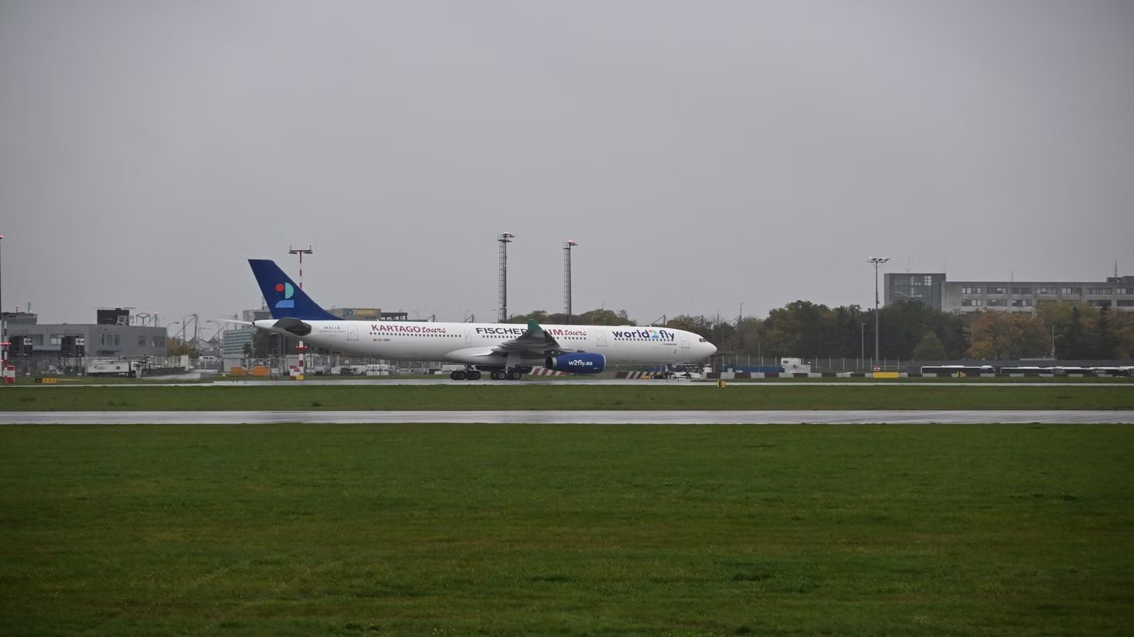 World2fly A330 Engine Failure Strands Passengers in Cuba for 3 Days