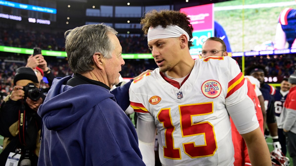 Lawrence Taylor, Patrick Mahomes, more react to Bill Belichick’s shocking Hall of Fame snub