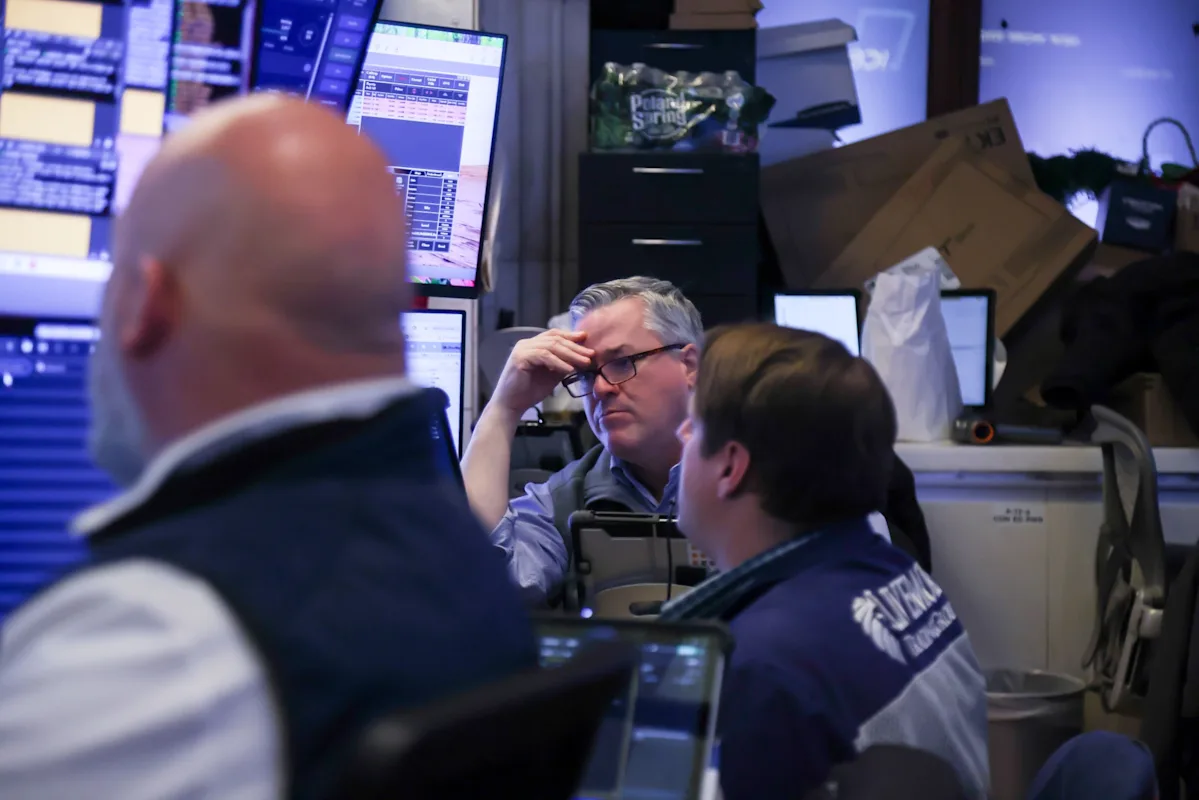 Goldman Traders Warn Stock Selling Isn’t Over in Choppy Market