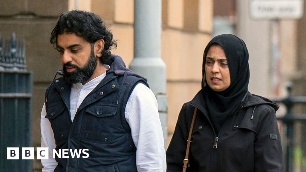 Doctor who sold stolen PPE on eBay is struck off register