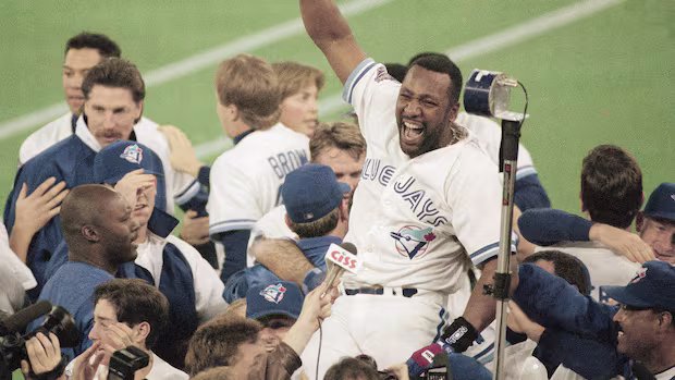 Blue Jays legend Joe Carter to be honoured with statue outside Rogers Centre