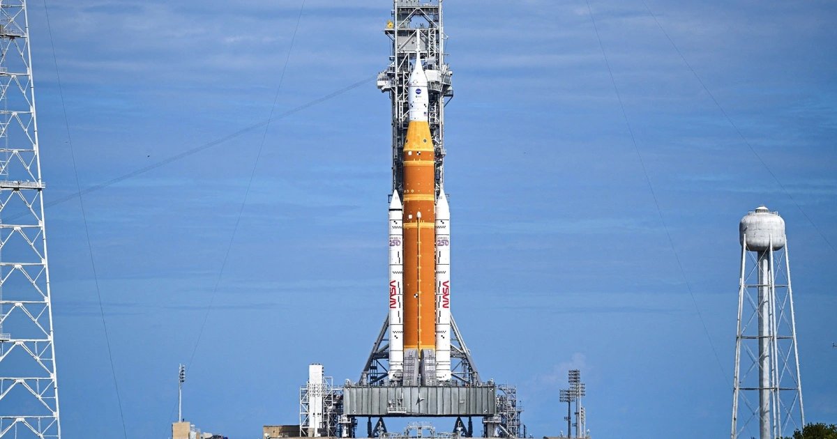 NASA Artemis II Mission Delayed After Hydrogen Leaks During Test