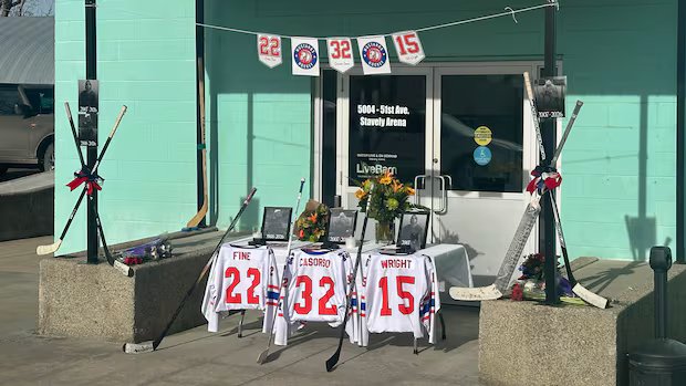Communities feeling ‘immense loss’ of 3 junior players killed in Alberta crash
