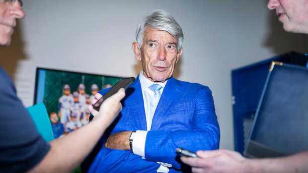 Commentator, former Blue Jays catcher Buck Martinez announces retirement