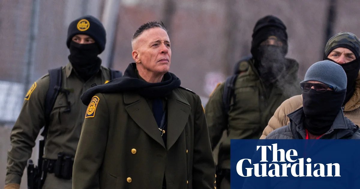 First Thing: Border patrol chief praised federal agent who shot US citizen in Chicago | US news