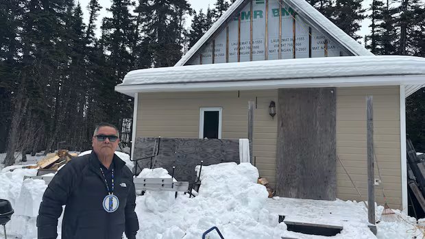 Innu chief condemns ‘cowboy’ tactics after wildlife officers raid cabin for caribou carcass