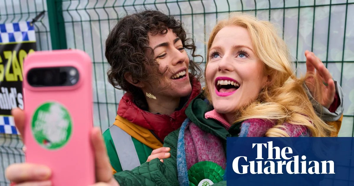 Polls close in Gorton and Denton byelection after three-way battle between Greens, Labour and Reform | Byelections