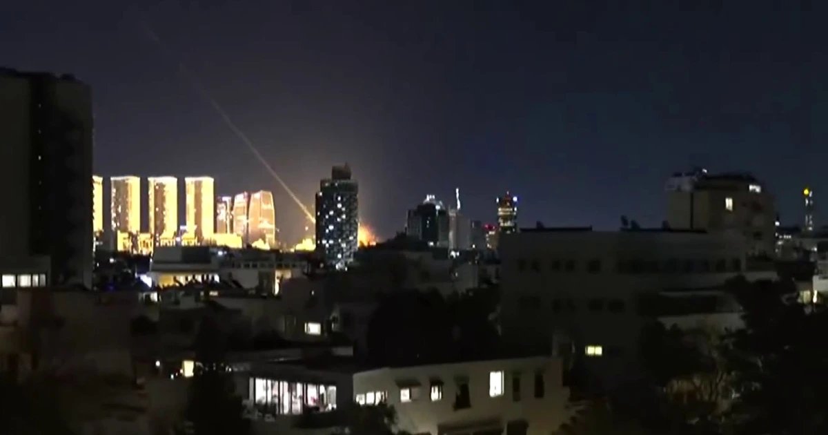 Missile appears to slip through defenses and strike Tel Aviv