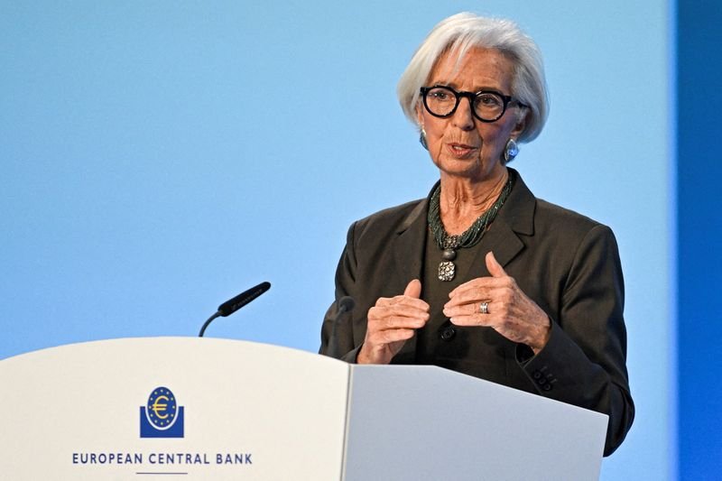 ECB President Lagarde to leave bank before end of her eight-year term, FT reports
