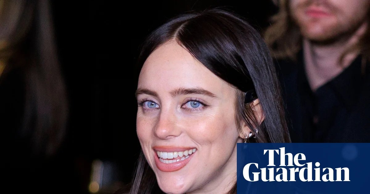 How anti-ICE pin badges became the essential red carpet accessory | ICE (US Immigration and Customs Enforcement)