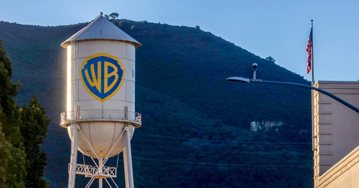 Trump will stay out of Netflix, Paramount fight for Warner Bros.