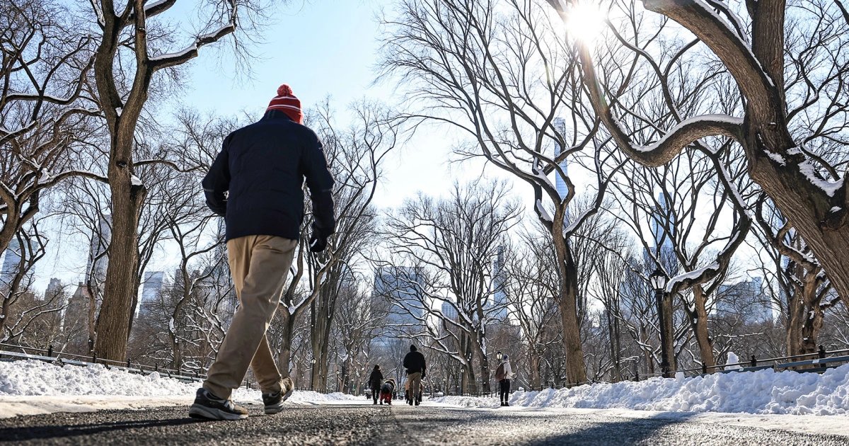 Wintry weather returns to the Midwest and the Northeast — while the West sees record warm temperatures