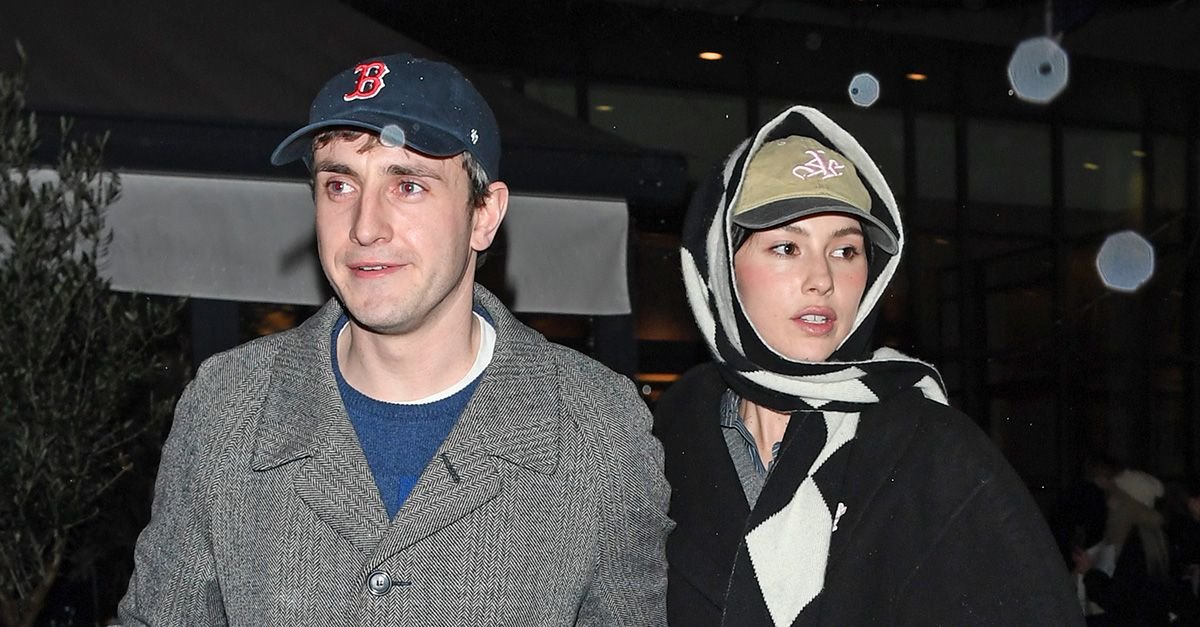 Gracie Abrams and Paul Mescal Wore Casual Date-Night Outfits