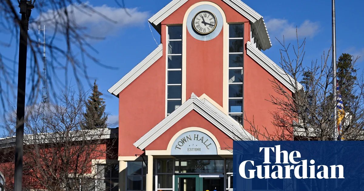 ‘People want to help’: Canadians rally round Tumbler Ridge after school shooting | Tumbler Ridge school shooting