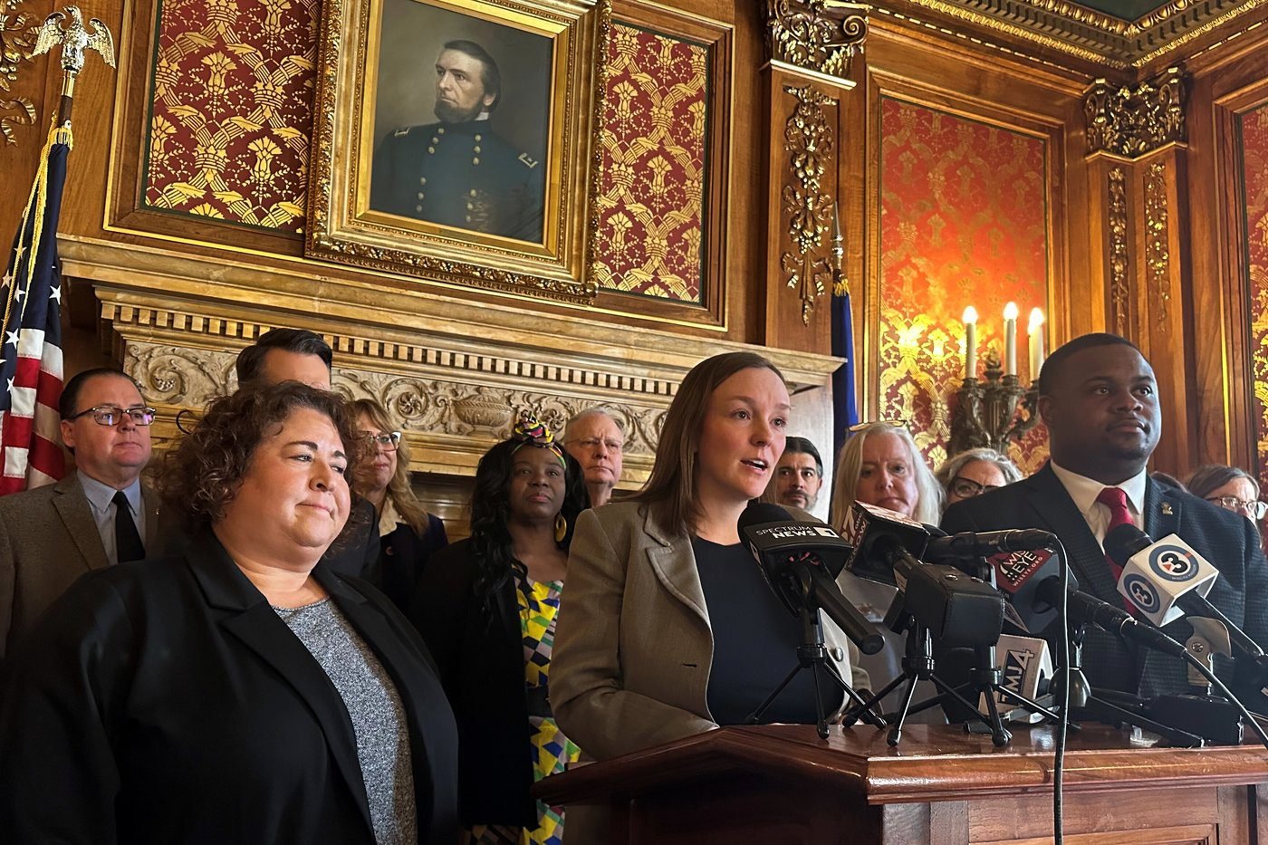 Wisconsin poised to leave Arkansas as only state without expanded Medicaid for new moms