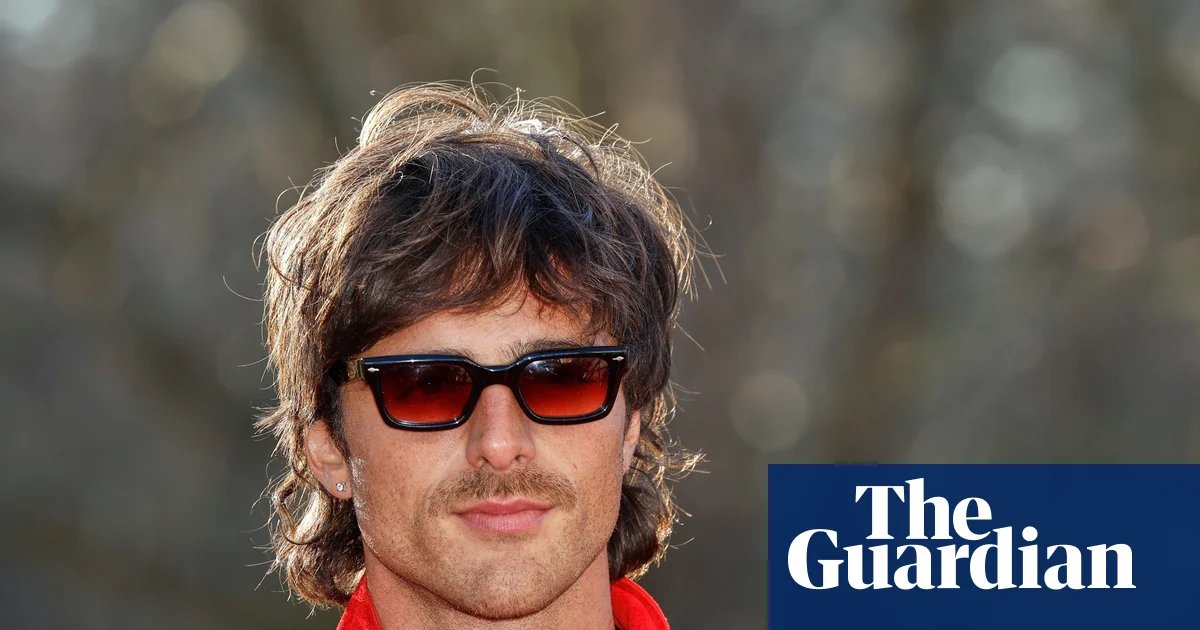 Salad praise: how ice hockey’s ‘lettuce’ hair is winning over Hollywood | Men’s hair