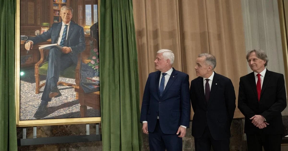 ‘We must preserve Canada’: Stephen Harper calls for unity from Mark Carney, Pierre Poilievre at the unveiling of his official portrait