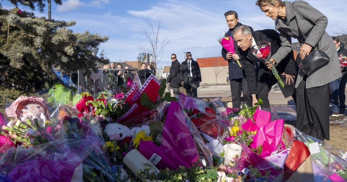 Mark Carney, federal leaders join vigil in Tumbler Ridge