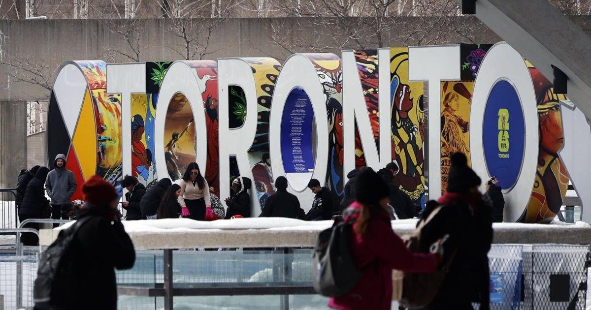 Warmer temperatures arrive in Toronto on Family Day weekend after extended cold snap