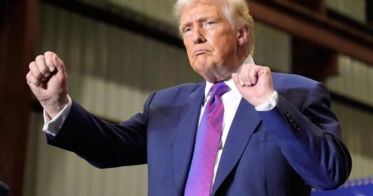 Trump’s entourage stocked with people who promoted election loss falsehoods