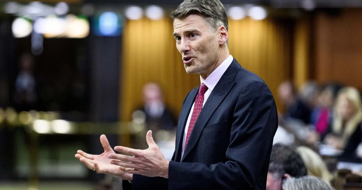 Federal housing funds still flow despite missed commitments