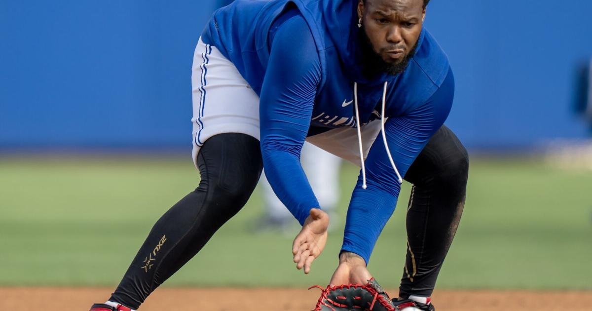Blue Jays notebook: Vladimir Guerrero Jr. (and the rest of the infield) exit for World Baseball Classic