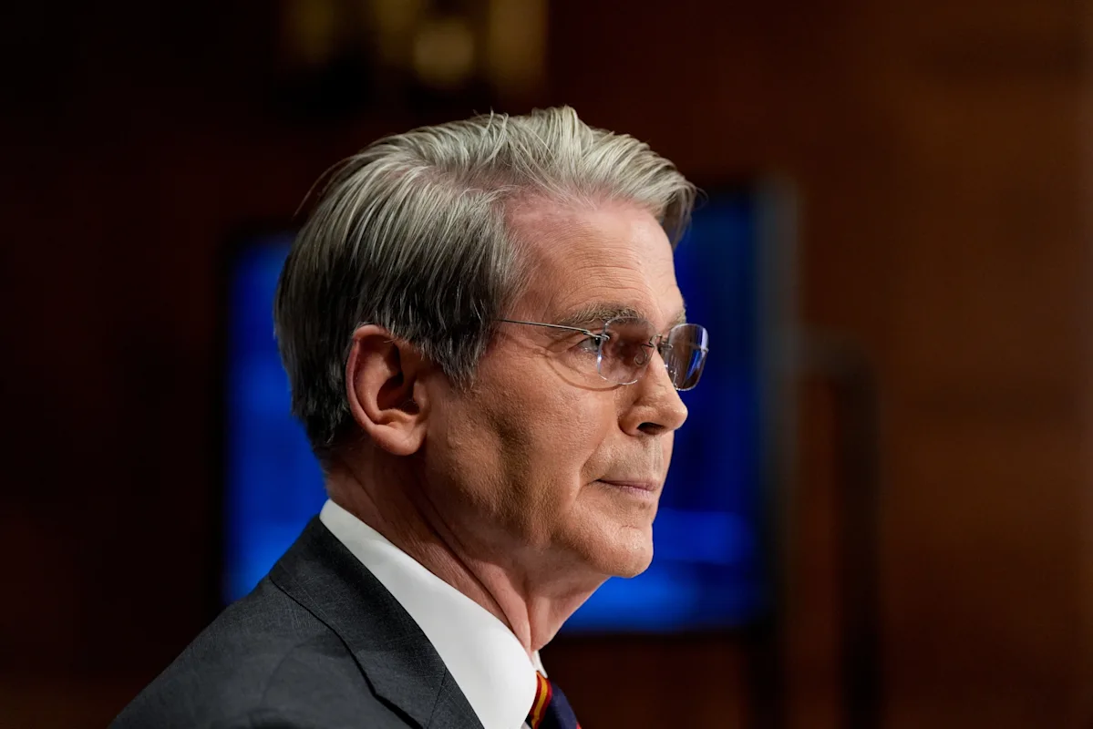 Bessent Sees ‘Unruly’ Chinese Trading Behind Gold Price Swings