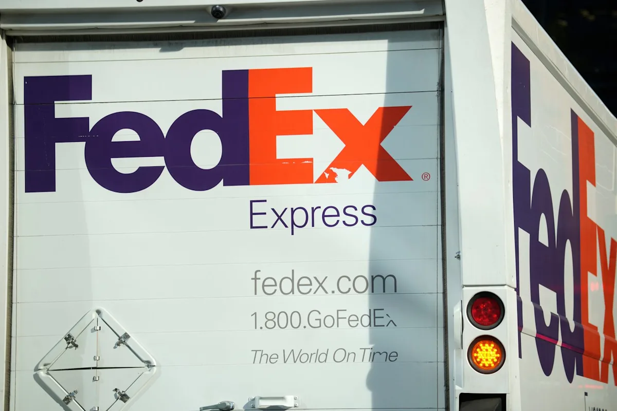 FedEx says it will return to customers any refunds it gets back from Trump’s illegal tariffs