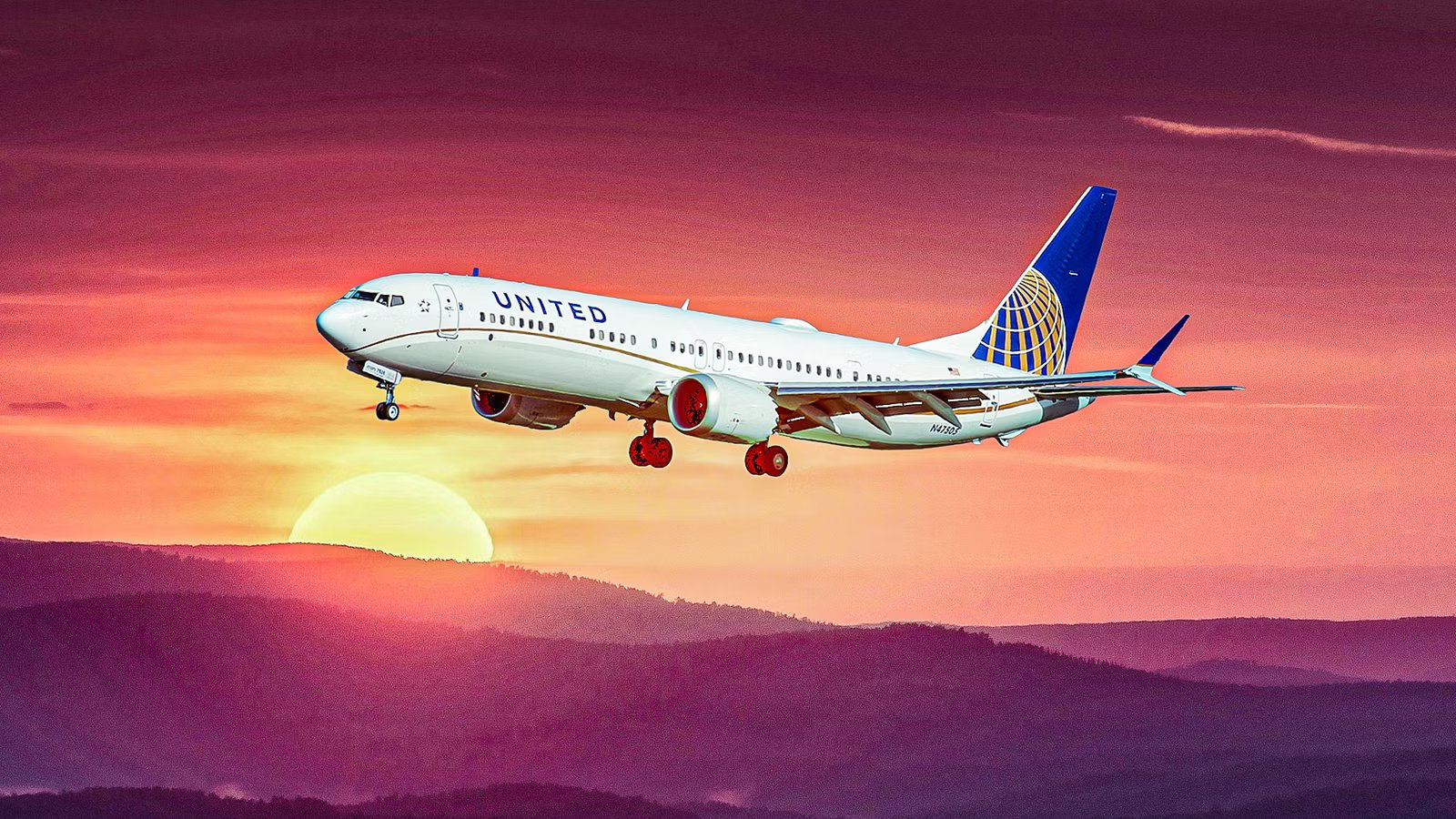 United Airlines Passenger Recalls Hearing “Curse Words” Mid-Flight On Channel 9