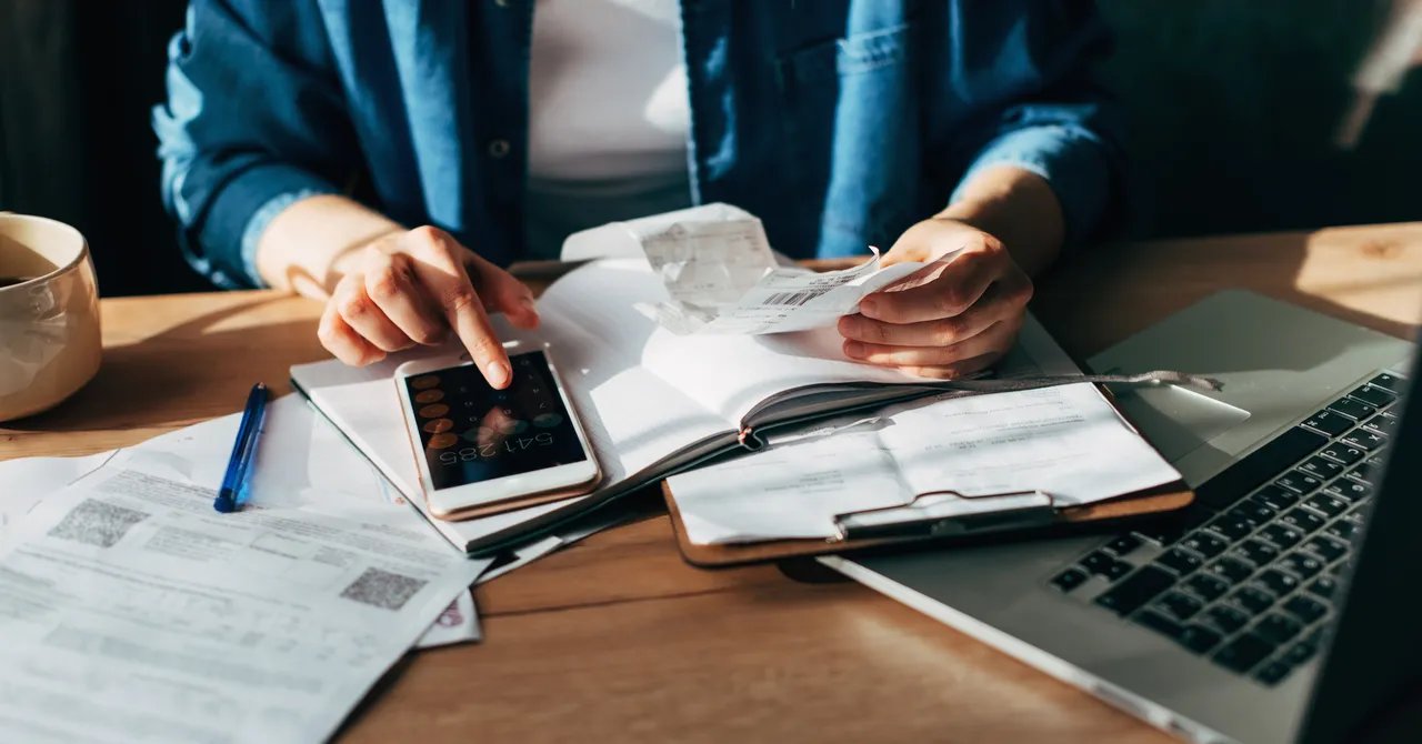 Here’s What It’s Like to Use H&R Block’s DIY Tax Service (2026)