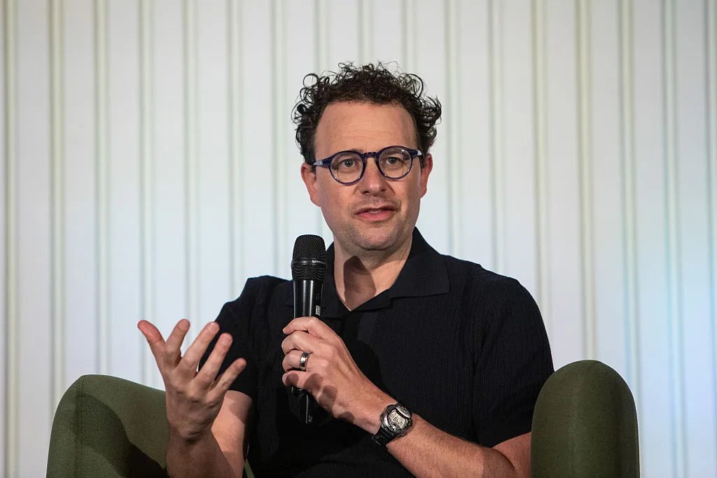 Anthropic CEO stands firm as Pentagon deadline looms