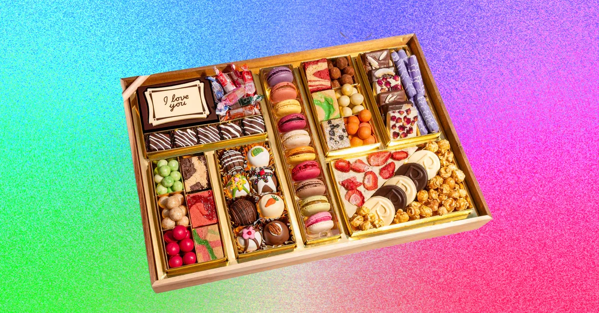 Need a Splashy Last Minute Valentine’s Day Gift? Try This Dessert Box