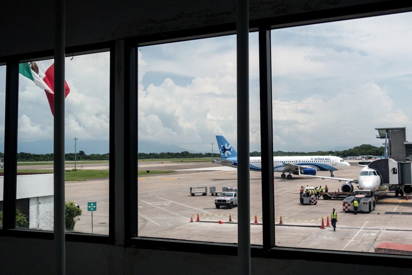 What to do if you’re stranded in Mexico right now